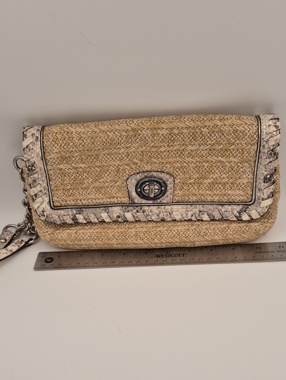 Coach Hampton Straw Clutch Wristlet Python Leather Trim Turnlock 47440 - Picture 11 of 12